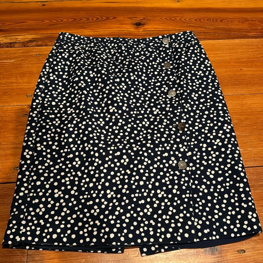 Talbots skirt size 2 blue polka dots